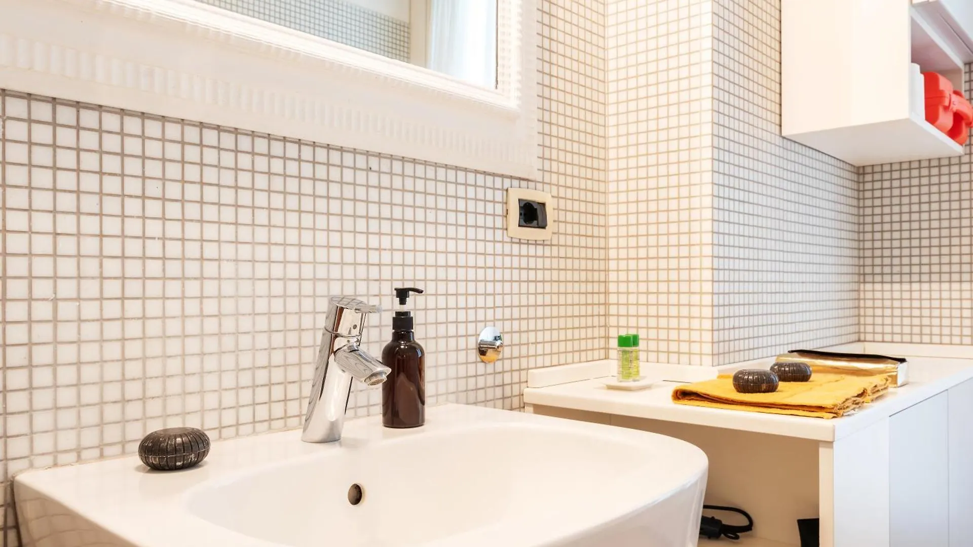 Mavi Flexyrent Apartment Milano 0*,  Italia